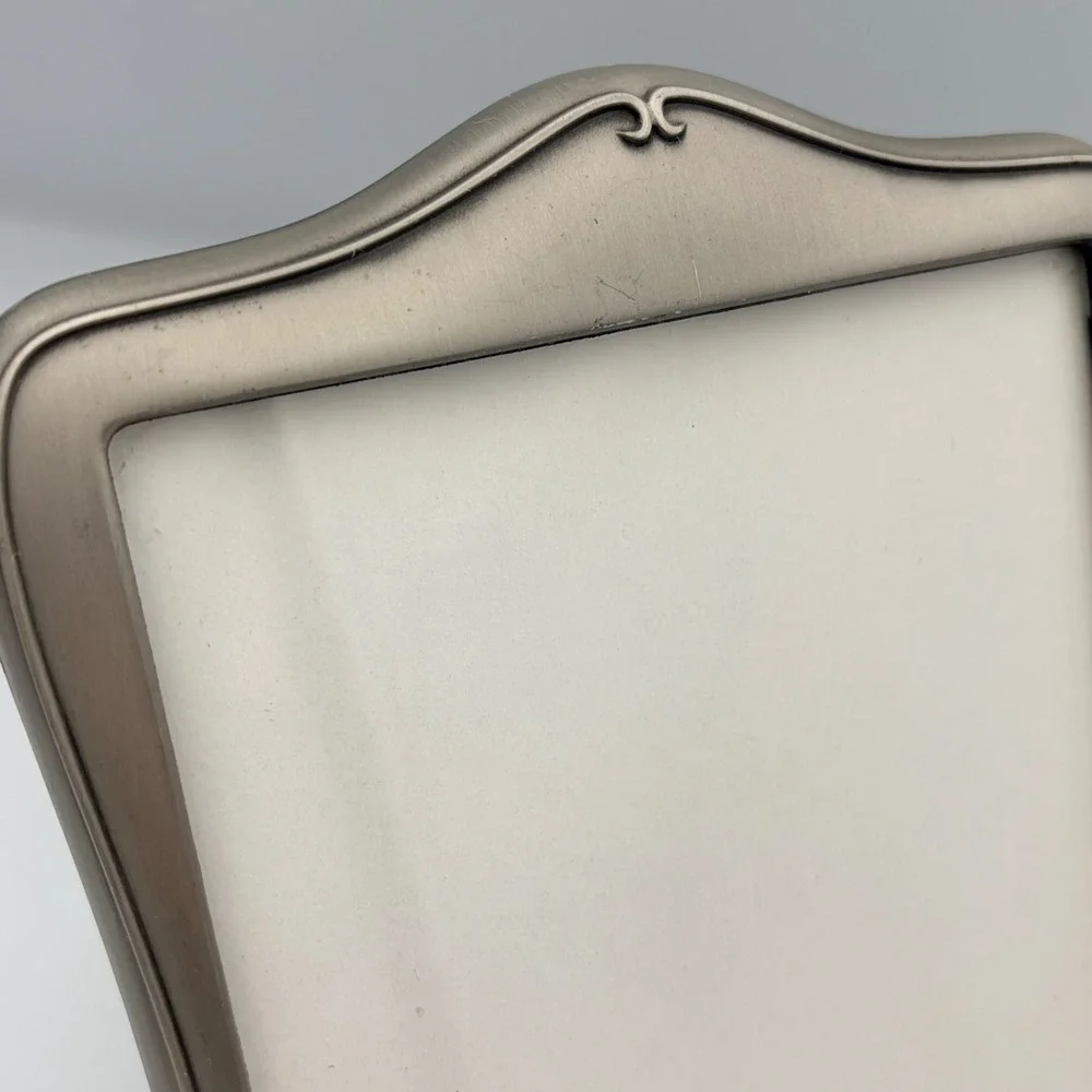 Vintage Ornate Metal Photo Frame Tabletop Display Desk Accent‎ Pewter Finish